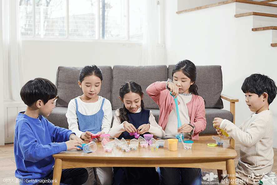 자녀의또래관계문제_사회성_사교성_부천아동심리상담센터마음소풍_03.png