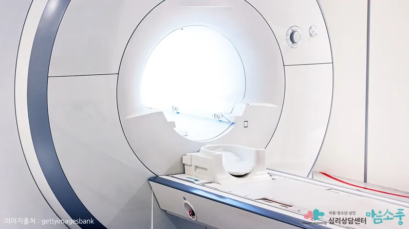 폐소공포증의 일상 속 사례, MRI CT 촬영 어려움